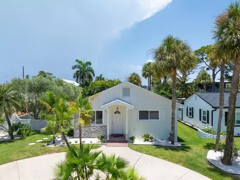 150 42nd Ave, Saint Pete Beach, FL 33706