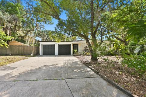704 E River Dr, Tampa, FL 33617