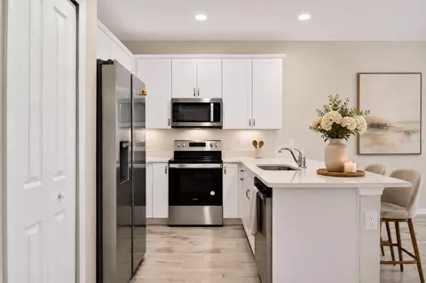 Kitchen - 10821 Quickwater Ct, Riverview, FL 33569 photo 1 of 2