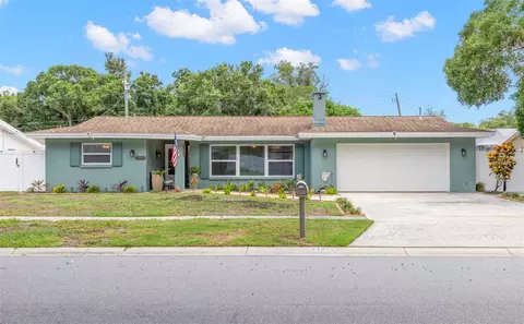 2405 Summerlin Dr, Clearwater, FL 33764