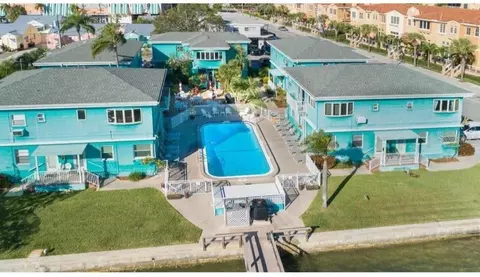 483 E Shore Dr #D6, Clearwater Beach, FL 33767
