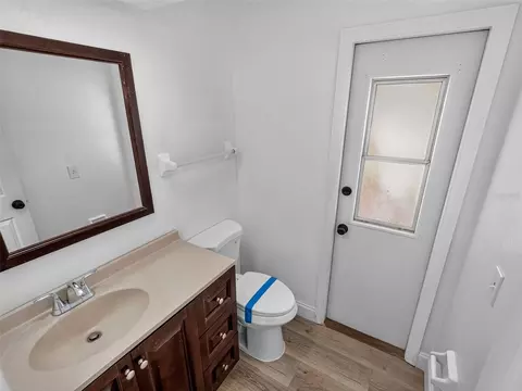 Bath - 10428 Tara Dr, Riverview, FL 33578 photo 5 of 5