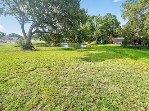 Exterior - 10428 Tara Dr, Riverview, FL 33578 photo 10 of 10