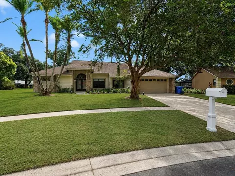 Exterior - 10428 Tara Dr, Riverview, FL 33578 photo 4 of 10