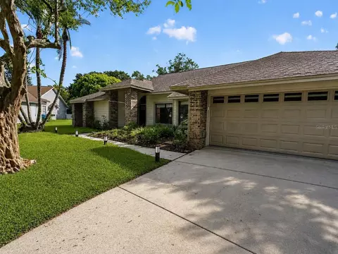 Exterior - 10428 Tara Dr, Riverview, FL 33578 photo 2 of 10