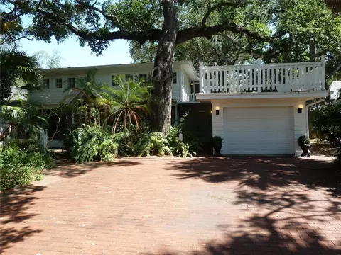 3302 W Villa Rosa St, Tampa, FL 33611