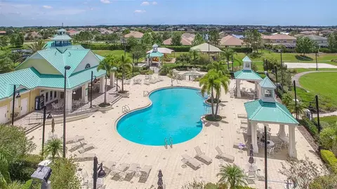 Exterior - 5409 Conch Shell Pl, Apollo Beach, FL 33572 photo 5 of 9