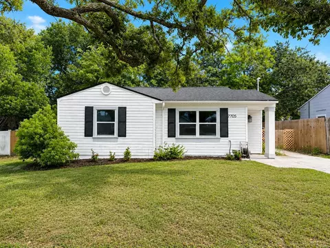 7705 N Arden Ave, Tampa, FL 33604