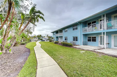 300 Venetian Dr #3, Clearwater, FL 33755