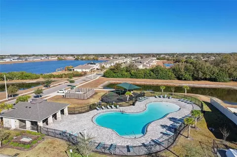 Exterior - 11820 Stone Pine St, Riverview, FL 33569 photo 7 of 8