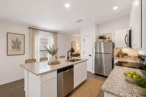 Kitchen - 14152 Firefly St, Spring Hill, FL 34609 photo 2 of 2