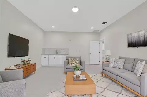 Living - 1603 Wright Dr, Lakeland, FL 33805 photo 6 of 6