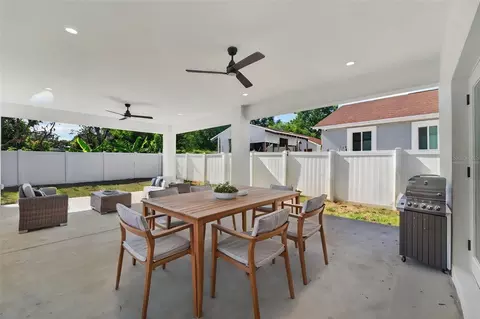 Exterior - 1603 Wright Dr, Lakeland, FL 33805 photo 5 of 7