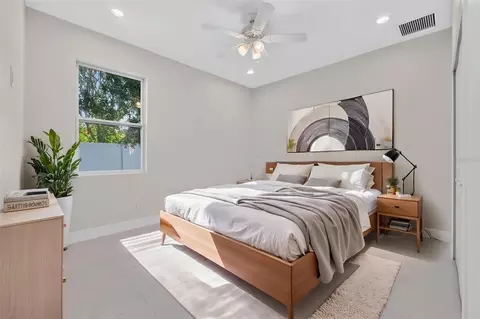 Bedroom - 1603 Wright Dr, Lakeland, FL 33805 photo 8 of 10