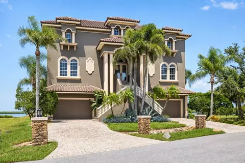 4631 Harborpointe Dr, Port Richey, FL 34668