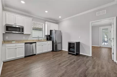 Kitchen - 17618 Polo Trl, Bradenton, FL 34211 photo 7 of 8