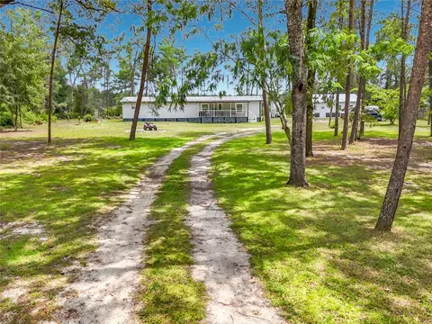 151 Lake Susan Rd, Hawthorne, FL 32640