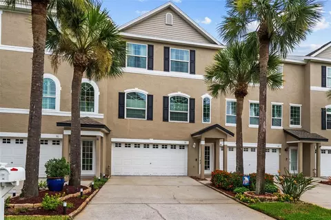 38 Seagrape Cir, Clearwater, FL 33759