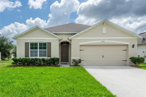 2433 White Poppy Dr, Kissimmee, FL 34747