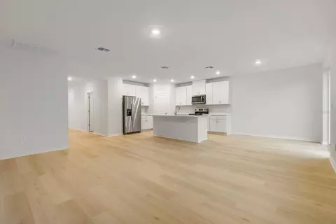 7637 Satterfield Ter, Parrish, FL 34219 photo 4