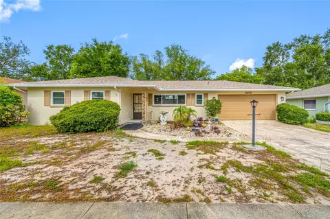 3259 Parkway Pl, Palm Harbor, FL 34684