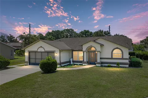 6232 Huntington Dr, Zephyrhills, FL 33542