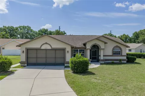 6232 Huntington Dr, Zephyrhills, FL 33542