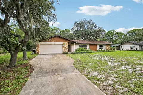 9224 Lakeview Dr, New Port Richey, FL 34654
