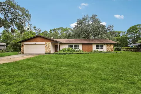 9224 Lakeview Dr, New Port Richey, FL 34654