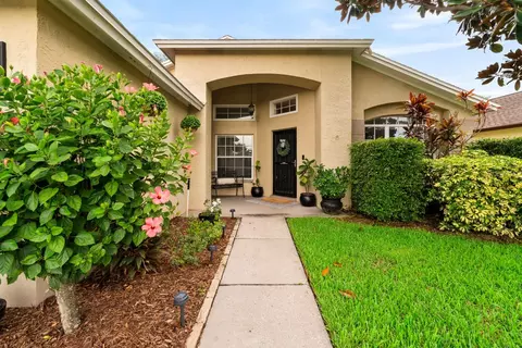 Exterior - 1518 Westerly Dr, Brandon, FL 33511 photo 4 of 8