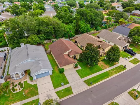 View/Area - 1518 Westerly Dr, Brandon, FL 33511 photo 2 of 5