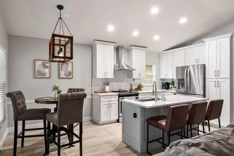 Kitchen - 1518 Westerly Dr, Brandon, FL 33511 photo 2 of 5