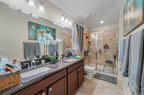 Bath - 10048 Ives Loop, Hudson, FL 34667 photo 1 of 2