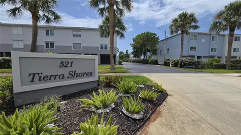 521 Pinellas Bayway S #206, Tierra Verde, FL 33715