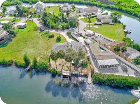 8937 Rocky Creek Dr, Tampa, FL 33615