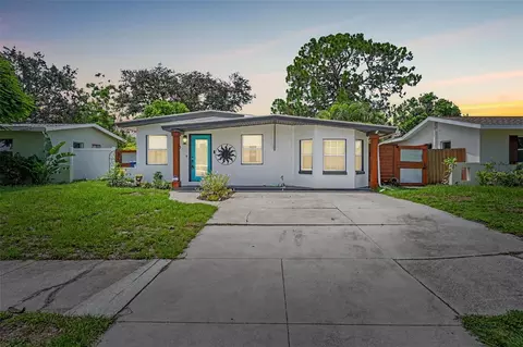 860 86th Ave N, Saint Petersburg, FL 33702
