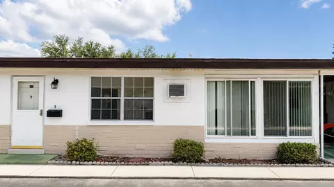 6165 58th St N #3G, Saint Petersburg, FL 33709