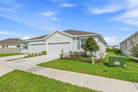 2541 Bending Bonsai Dr, Wesley Chapel, FL 33543