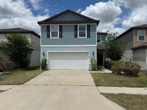 30169 Skylark Dr, Wesley Chapel, FL 33545