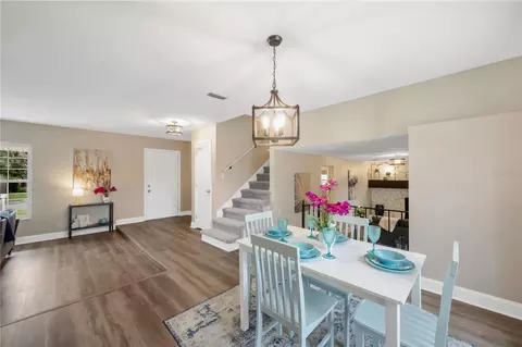 Dining - 122 Windy Pl, Brandon, FL 33511 photo 3 of 5