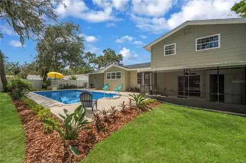 Exterior - 122 Windy Pl, Brandon, FL 33511 photo 13 of 14