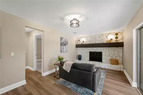Living - 122 Windy Pl, Brandon, FL 33511 photo 10 of 11