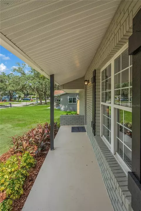 Exterior - 122 Windy Pl, Brandon, FL 33511 photo 12 of 14