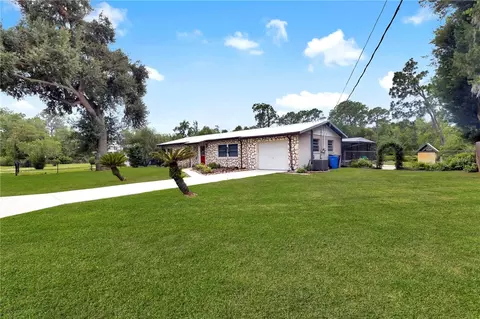 Exterior - 4314 Lark Dr, Dover, FL 33527 photo 3 of 11