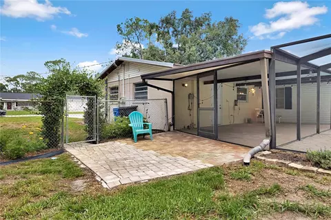 Exterior - 4314 Lark Dr, Dover, FL 33527 photo 9 of 11