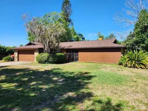 3215 Lake Saxon Dr, Land O Lakes, FL 34639