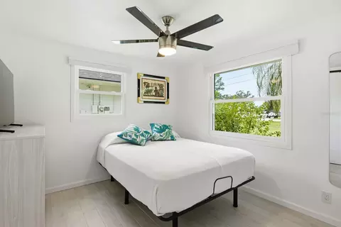 Bedroom - 601 Shore Dr E, Oldsmar, FL 34677 photo 4 of 5