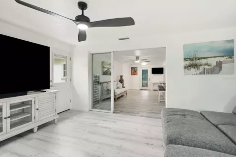 Living - 601 Shore Dr E, Oldsmar, FL 34677 photo 2 of 2