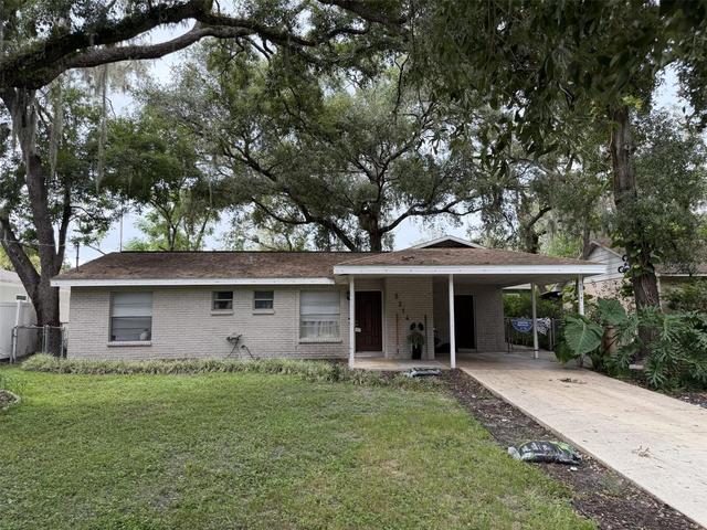 5214 Serena Dr, Temple Terrace, FL 33617