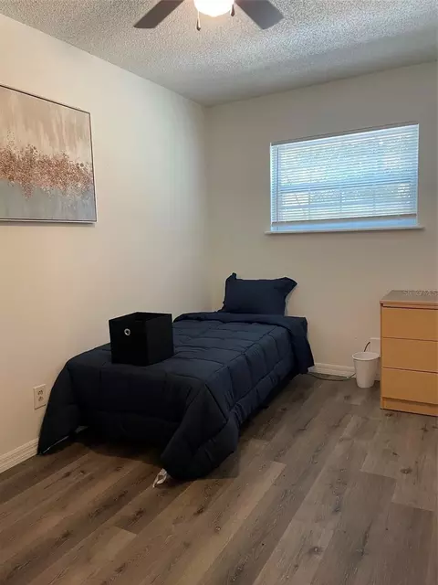 Bedroom - 1601 Stephens Rd, Ruskin, FL 33570 photo 2 of 2